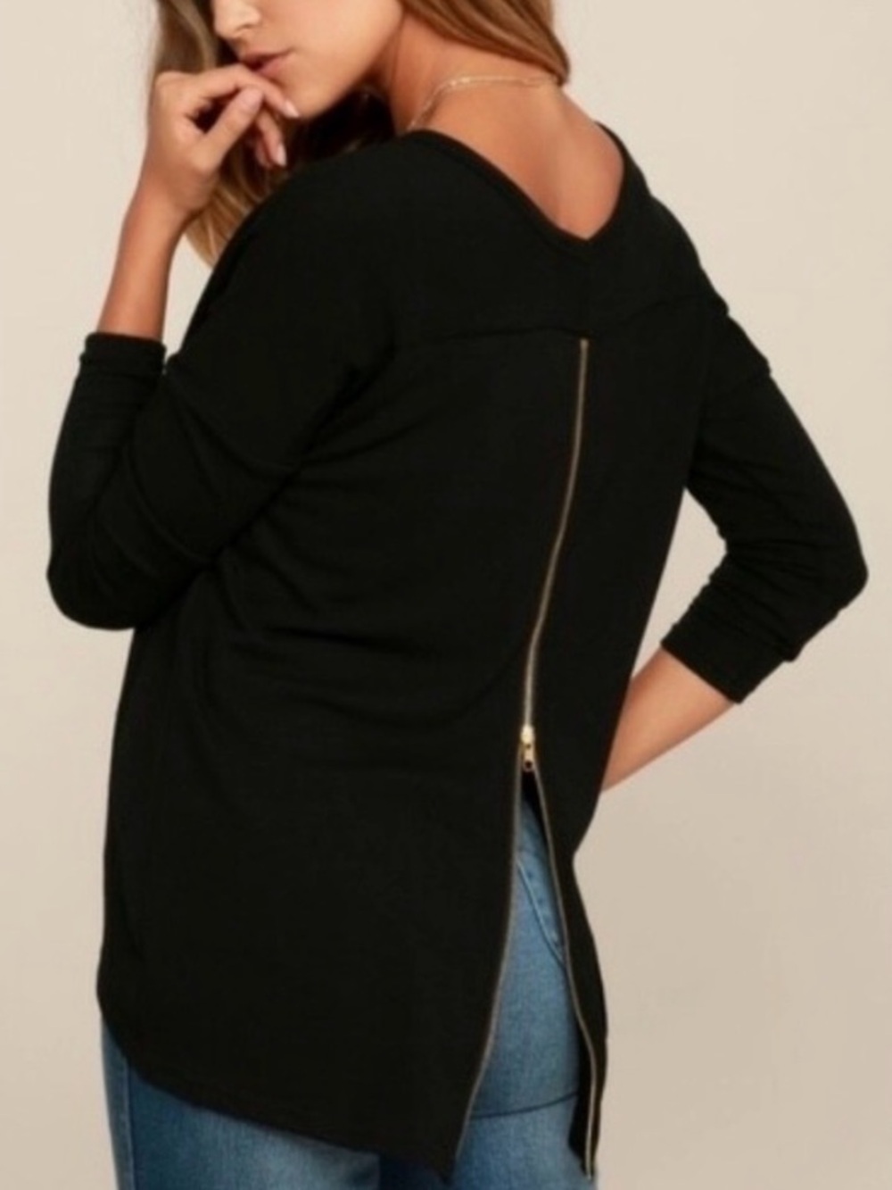 Lulu's Black Back-Zip Long Sleeve Top